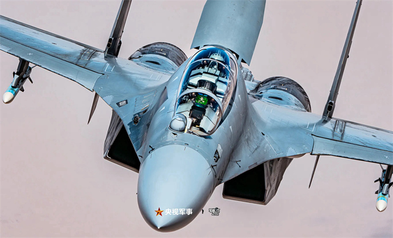 Força Aérea Chinesa lança superprodução visual