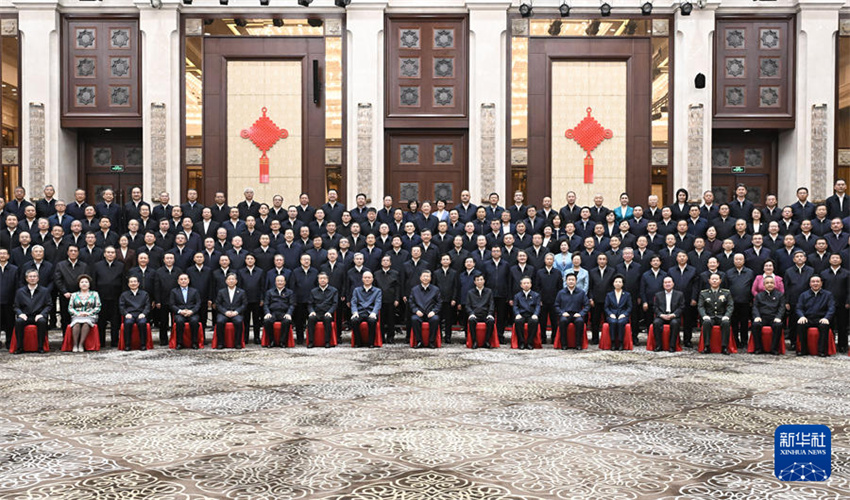 Xi Jinping pede esforços concertados para melhor construir uma bela Xinjiang