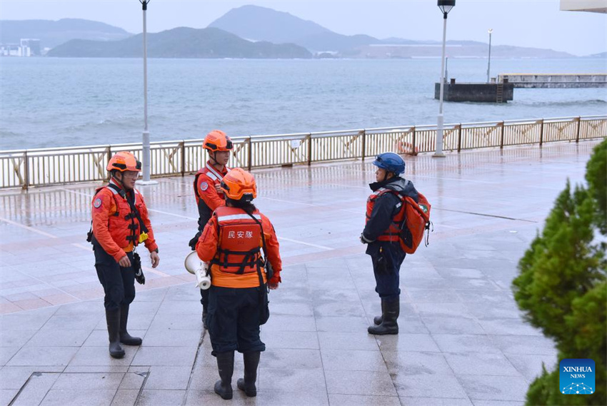 Hong Kong emite sinal de tufão nº 8 com a aproximação de Ragasa