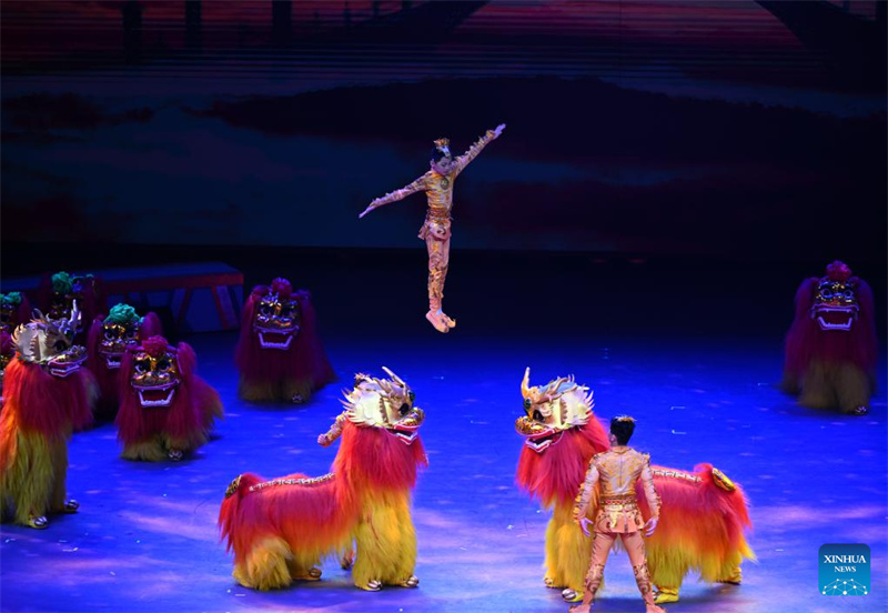 Festival internacional de circo abre na 
