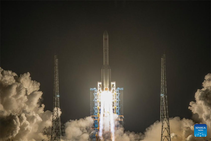 China lança novo satélite de teste de tecnologia de comunicação