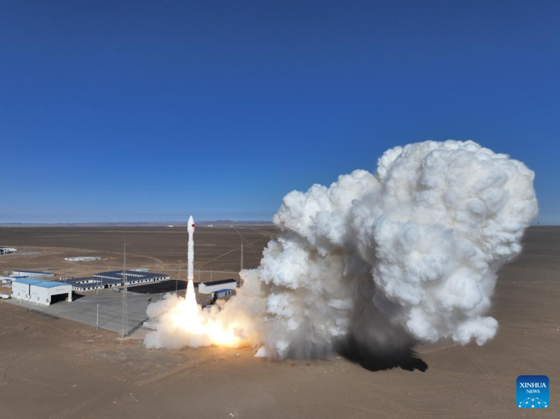 China lança foguete transportador Lijian-1 Y9