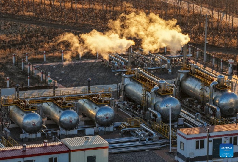 Campo Petrolífero de Daqing, na China, supera um milhão de toneladas em produção de óleo de xisto