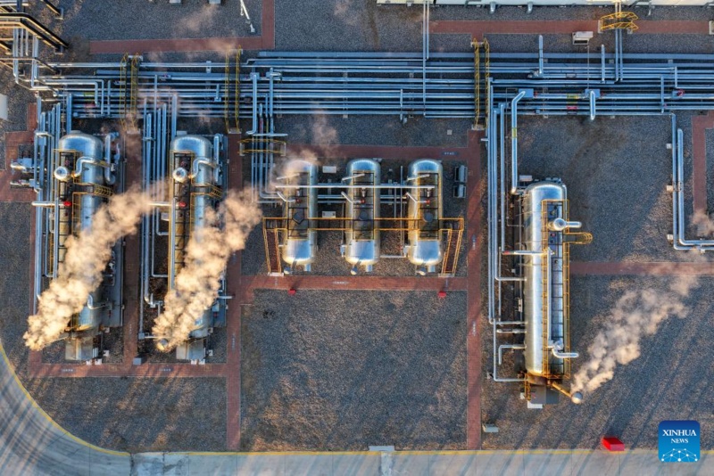 Campo Petrolífero de Daqing, na China, supera um milhão de toneladas em produção de óleo de xisto