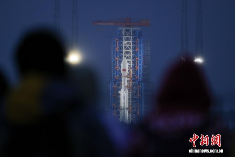 Foguete Longa Marcha-8A da China lança satélites da internet
