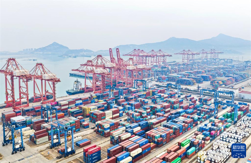 Comércio exterior da China bate recorde em 2025 e mantém crescimento por nove anos consecutivos