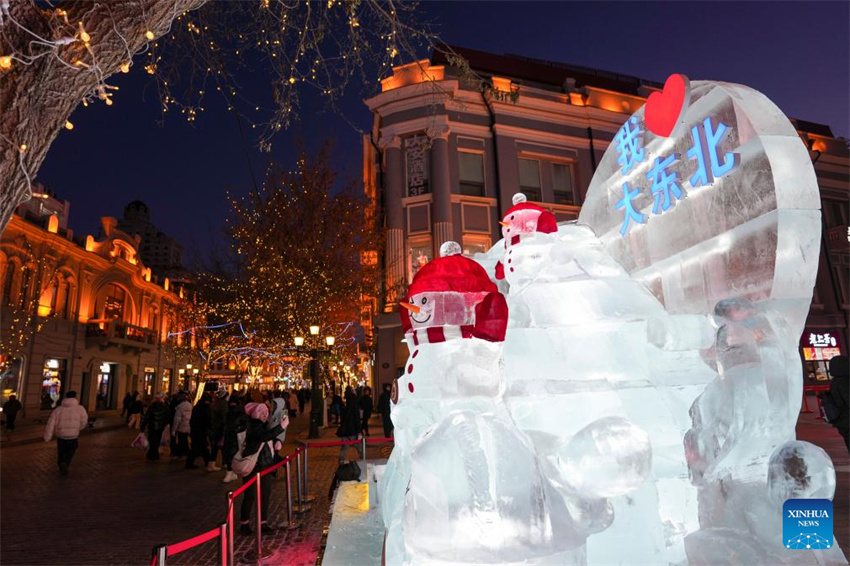 Harbin: esculturas de gelo transformam centenária Rua Central em paraíso invernal