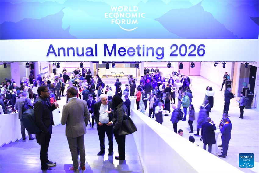 Fórum Econômico Mundial de 2026 é inaugurado em Davos, Suíça