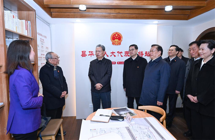 Chefe do Legislativo chinês pede avanço do trabalho das assembleias populares em conformidade com prioridades do Partido e do Estado