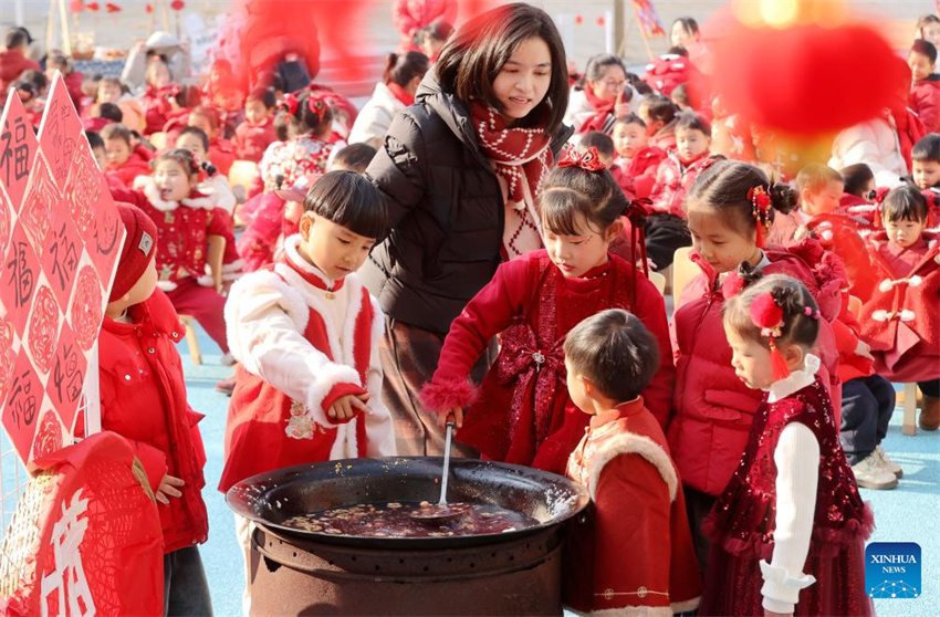China celebra Festival de Laba