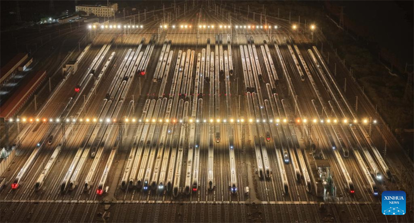 China: trens de alta velocidade a postos para o pico de viagens do Festival da Primavera