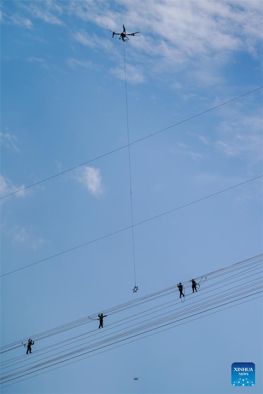 Projeto de interconexão de energia de 500 kV China-Laos atinge conectividade total