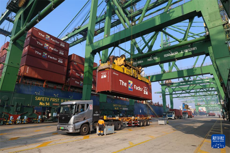 China: produtos frescos do exterior “invadem” feiras do Ano Novo Chinês