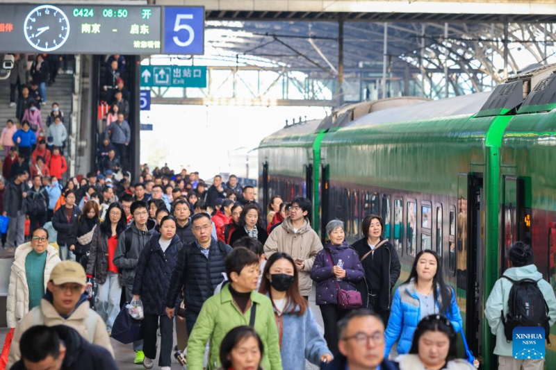 Corrida de viagens da Festa da Primavera na China ultrapassa meio percurso com 5,08 bilhões de viagens