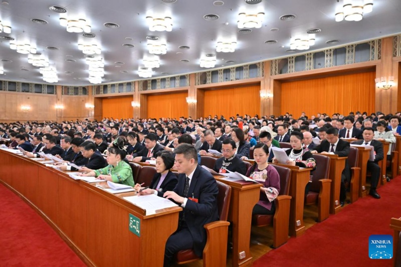 Legislatura nacional da China realiza segunda reunião plenária