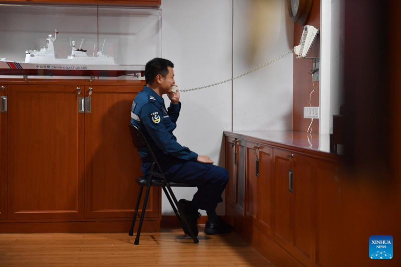 Navio Sandu da Guarda Costeira da China realiza patrulhas no Mar do Sul da China