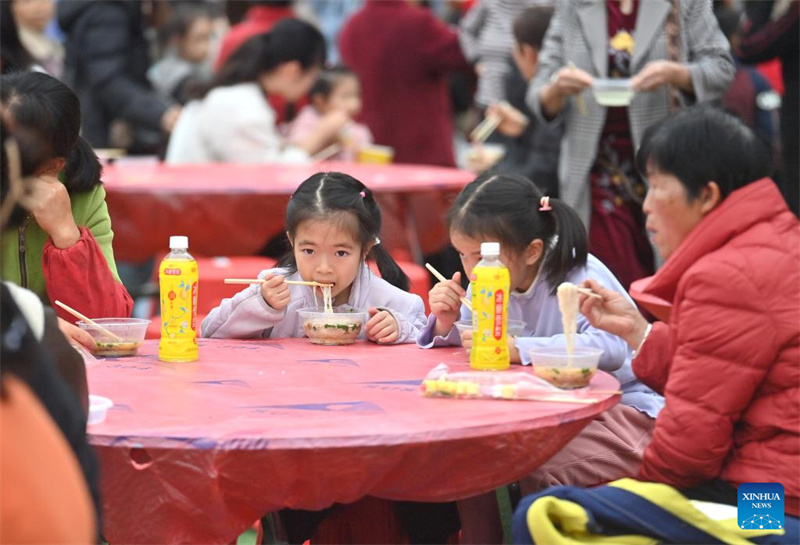 Massa de arroz Shengzha, um sabor fresco do patrimônio imaterial de Guangxi