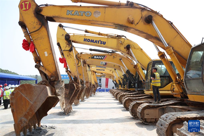 Novo aeroporto de Guangzhou inicia fase de construção