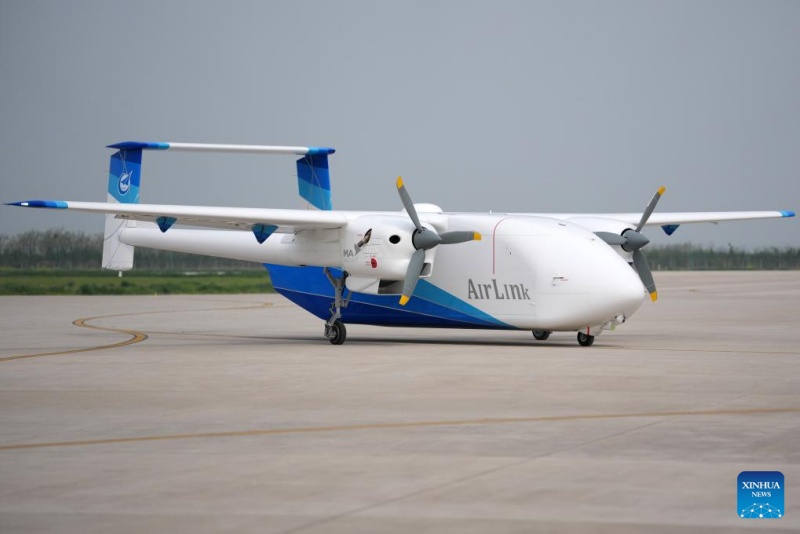 Sistema de aeronave cargueira não tripulada comercial HH-200 da China conclui voo inaugural