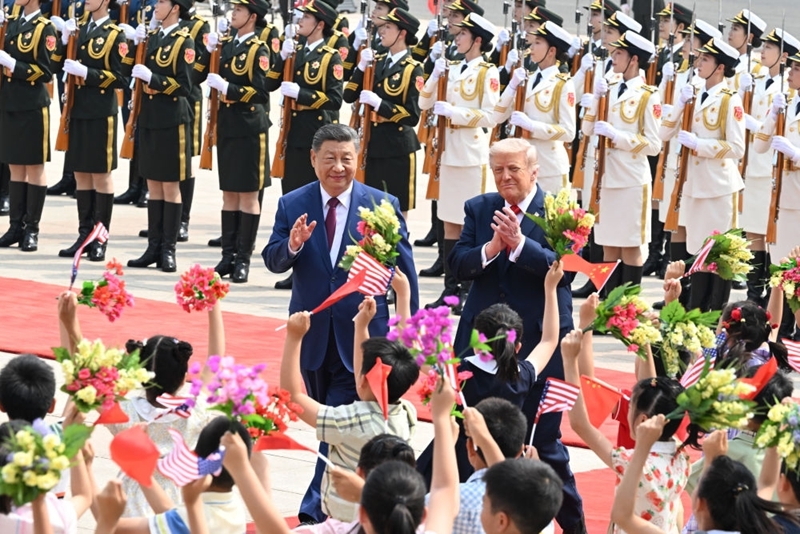 Xi Jinping realiza cerimônia de boas-vindas para Trump