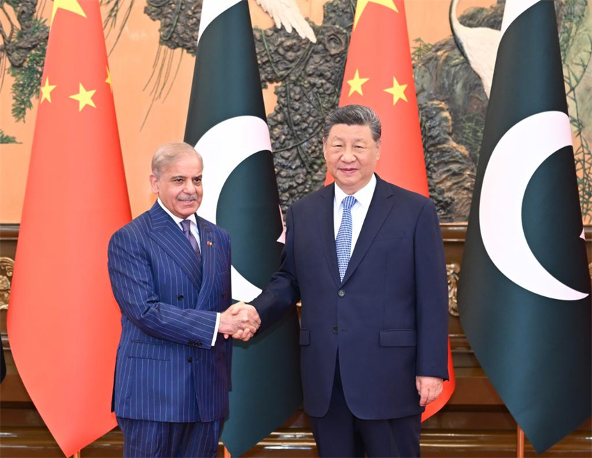 Xi Jinping pede que se acelere a construção de uma comunidade China-Paquistão mais estreita e com um futuro compartilhado na nova era