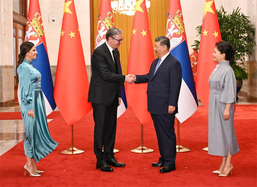 Xi Jinping pede que China e Sérvia promovam cooperação ampla