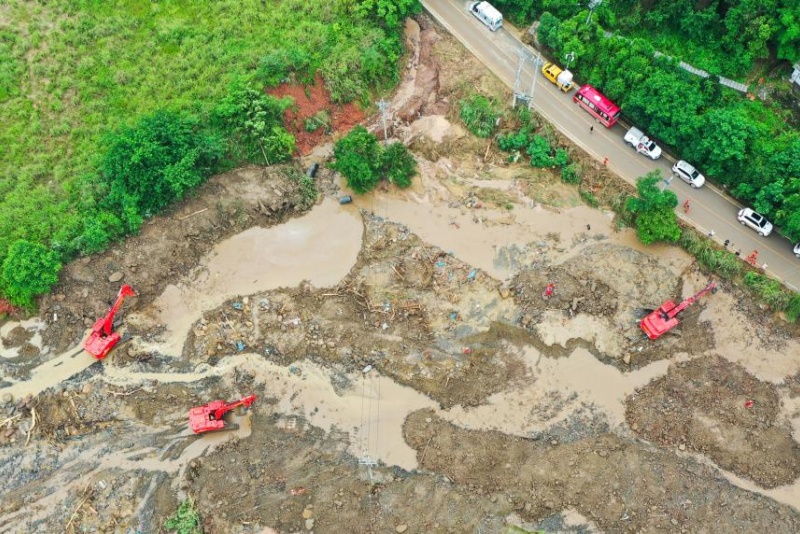 Chongqing: operações de resgate em andamento após forte tempestade atingir o distrito de Yongchuan