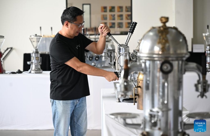 Indústria cafeeira prospera em Guangdong, sul da China