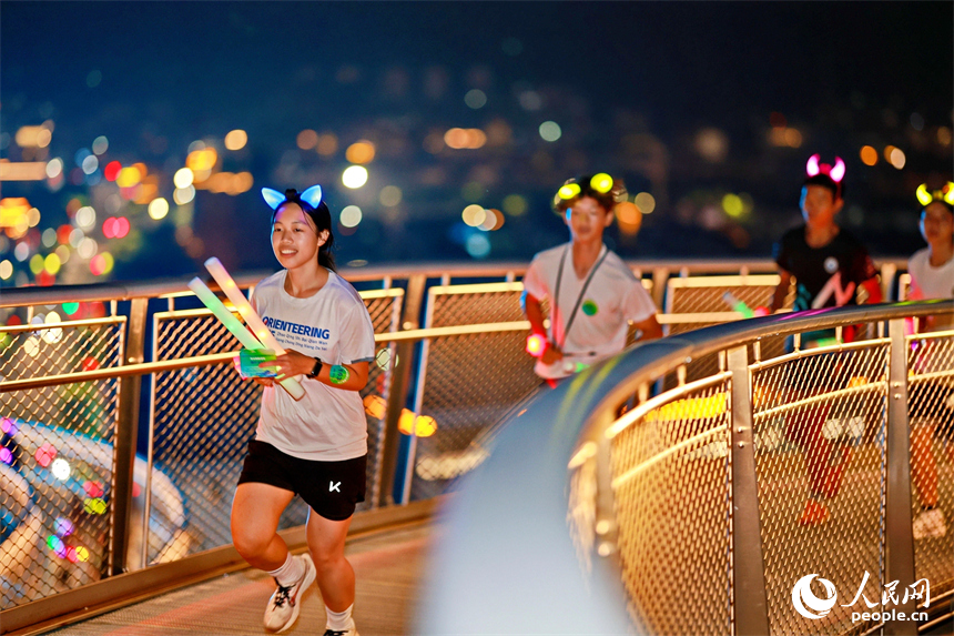 Corrida noturna de verão se populariza em Jiangxi, leste da China
