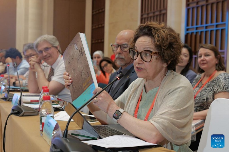 Conferência de sinólogos começa em Dunhuang