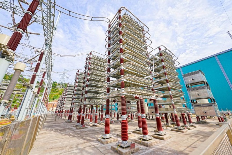 Linha de transmissão de energia de Xinjiang a Chongqing atinge a marca de 30 bilhões de kWh