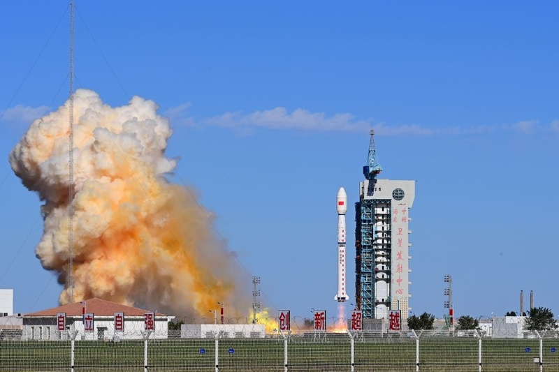 China lança novos grupos de satélites de sensoriamento remoto
