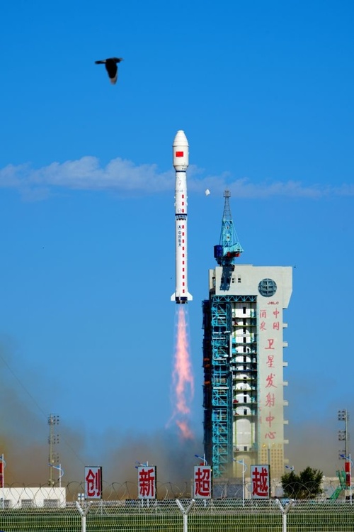 China lança novos grupos de satélites de sensoriamento remoto