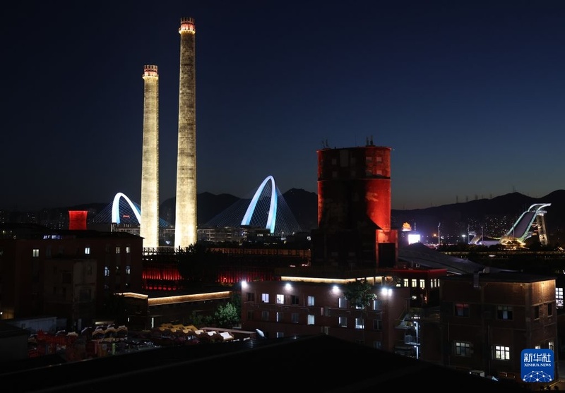 Parque Shougang ganha nova vida ao cair da noite durante CIFTIS 2026