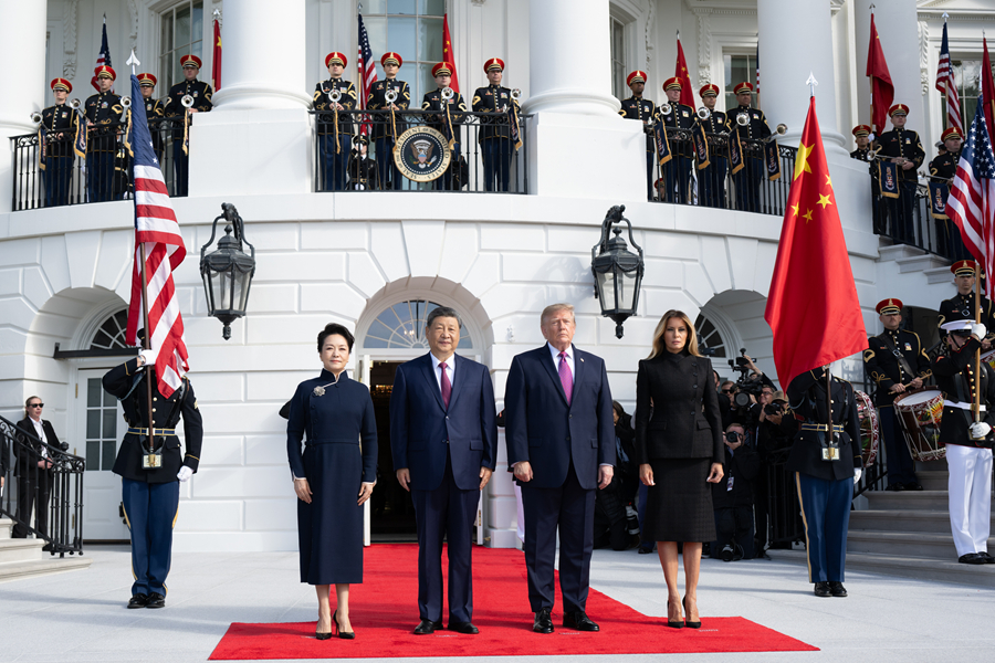 Xi Jinping participa da cerimônia de boas-vindas realizada por Trump