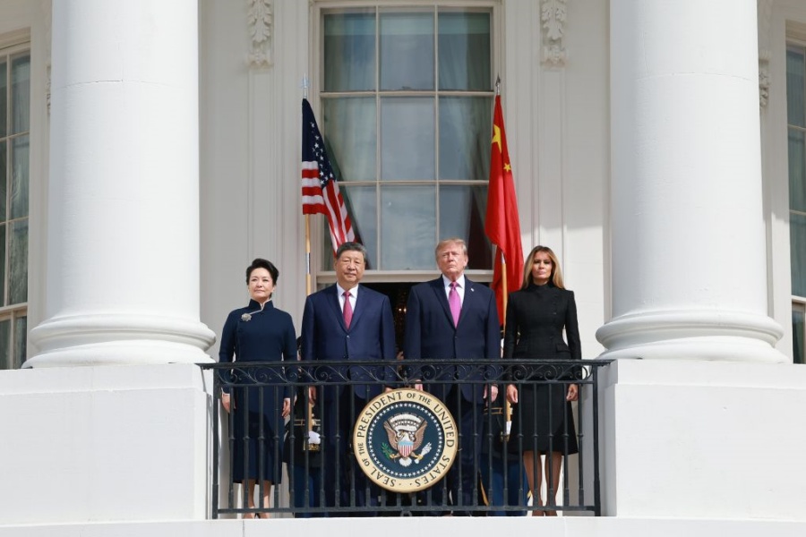 Xi Jinping participa da cerimônia de boas-vindas realizada por Trump