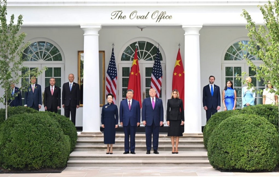 Xi Jinping participa da cerimônia de boas-vindas realizada por Trump