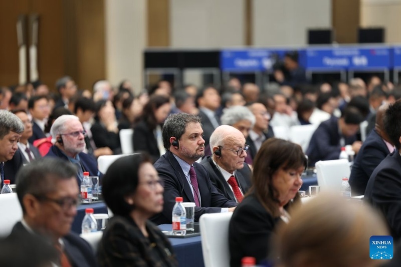 Mais alto diplomata chinês diz que Iniciativa de Governança Global torna-se cada vez mais relevante
