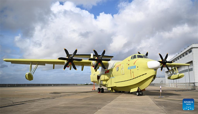 Aeronave anfíbia AG600 da China recebe sinal verde para produção em massa