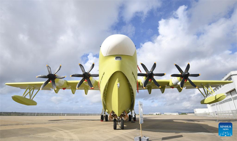 Aeronave anfíbia AG600 da China recebe sinal verde para produção em massa