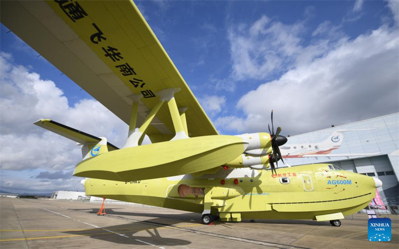 Aeronave anfíbia AG600 da China recebe sinal verde para produção em massa