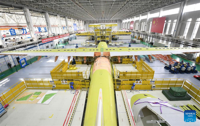 Aeronave anfíbia AG600 da China recebe sinal verde para produção em massa