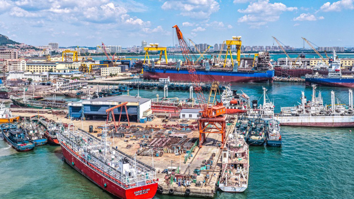Rongcheng impulsiona economia marítima com indústria naval de alto valor agregadoRongcheng tem aproveitado seus recursos costeiros e base industrial para impulsionar a indústria naval. 