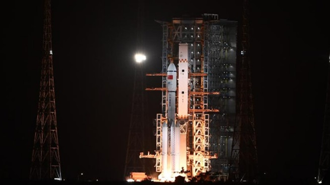 China lança nave de carga Tianzhou-9 para enviar suprimentos para a estação espacial