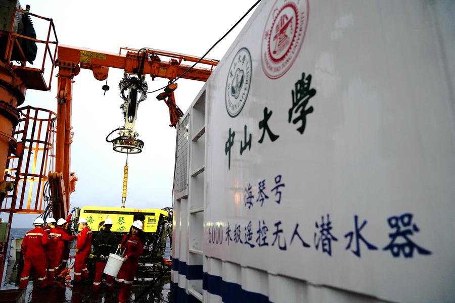 Novo explorador de águas profundas da China, Haiqin, conclui missão no Mar da China Meridional