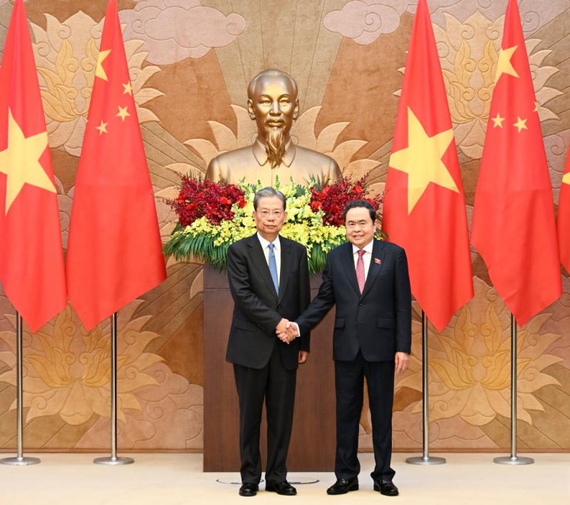Chefe do Legislativo chinês pede aceleração da construção da comunidade China-Vietnã com futuro compartilhado que carrega significado estratégico