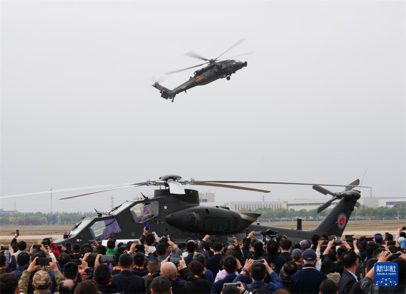 Equipamentos do Exército em exibição na 7ª Exposição Internacional de Helicópteros de Tianjin