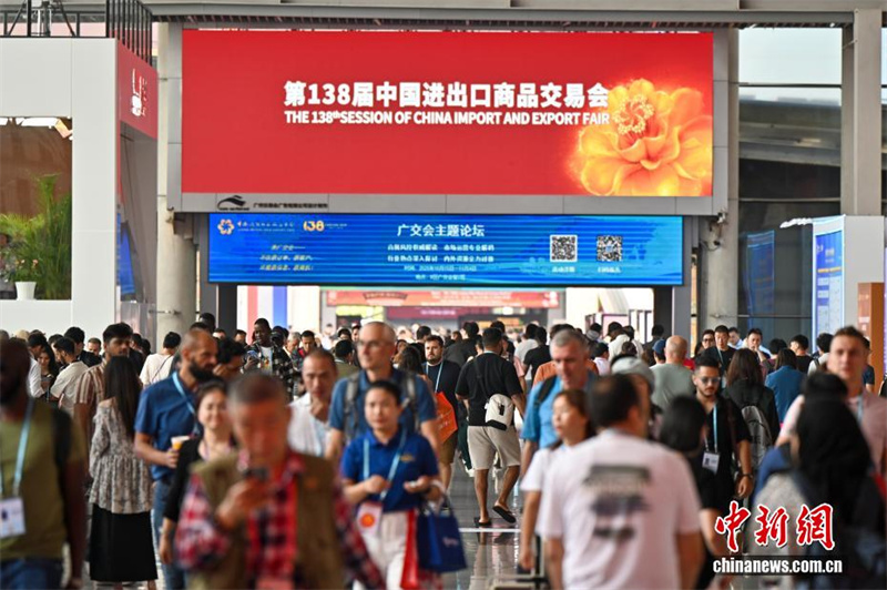 Encerrada segunda fase da 138ª Feira de Cantão, quase 240 mil consumidores estrangeiros marcam presença