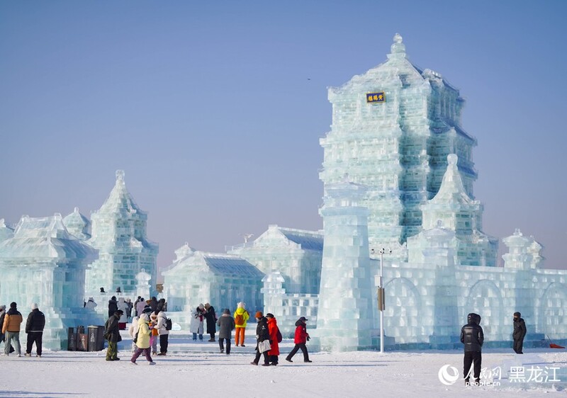 27ª edição do Mundo de Gelo e Neve de Harbin é oficialmente inaugurada