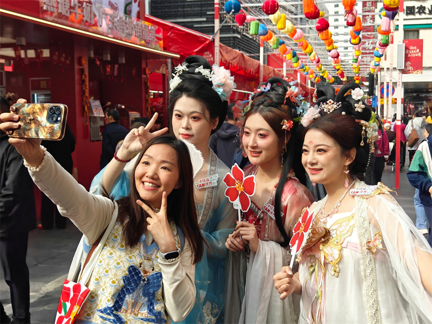 Feira de Flores de Xihu inaugurada em Guangzhou